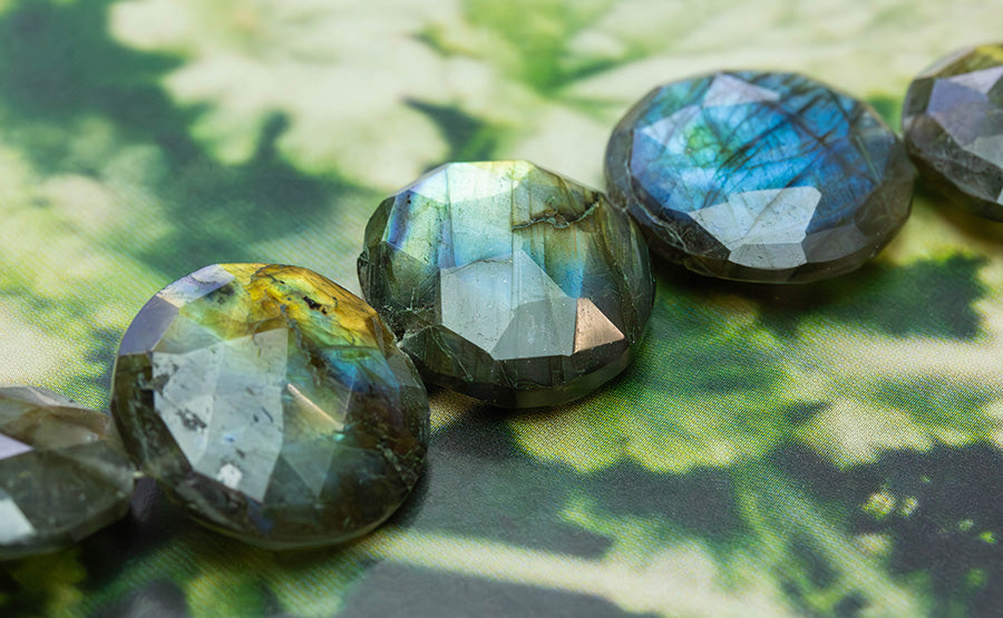 Machine vs. Hand-Cut Gemstones