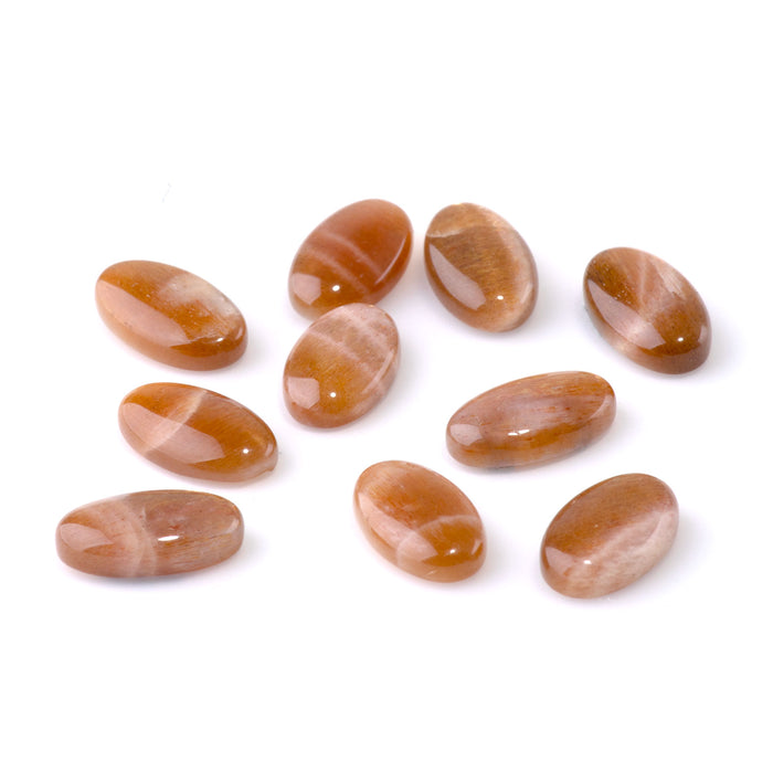 This is a Dakota Stones Sunstone cabochon from the Dakota Stones collection.