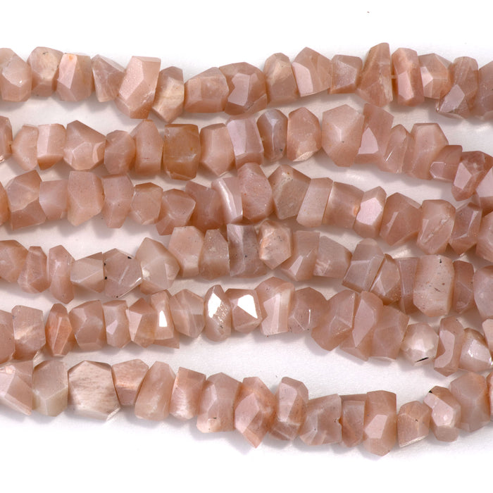 Peach Moonstone 5-8x8-10mm Handcut Faceted Nugget Bead - 15-16 Inch