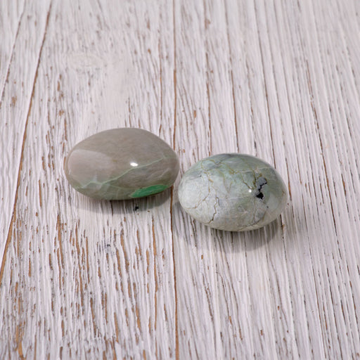 This is a Dakota Stones Garnierite Ds Rock pebble from the Dakota Stones collection.